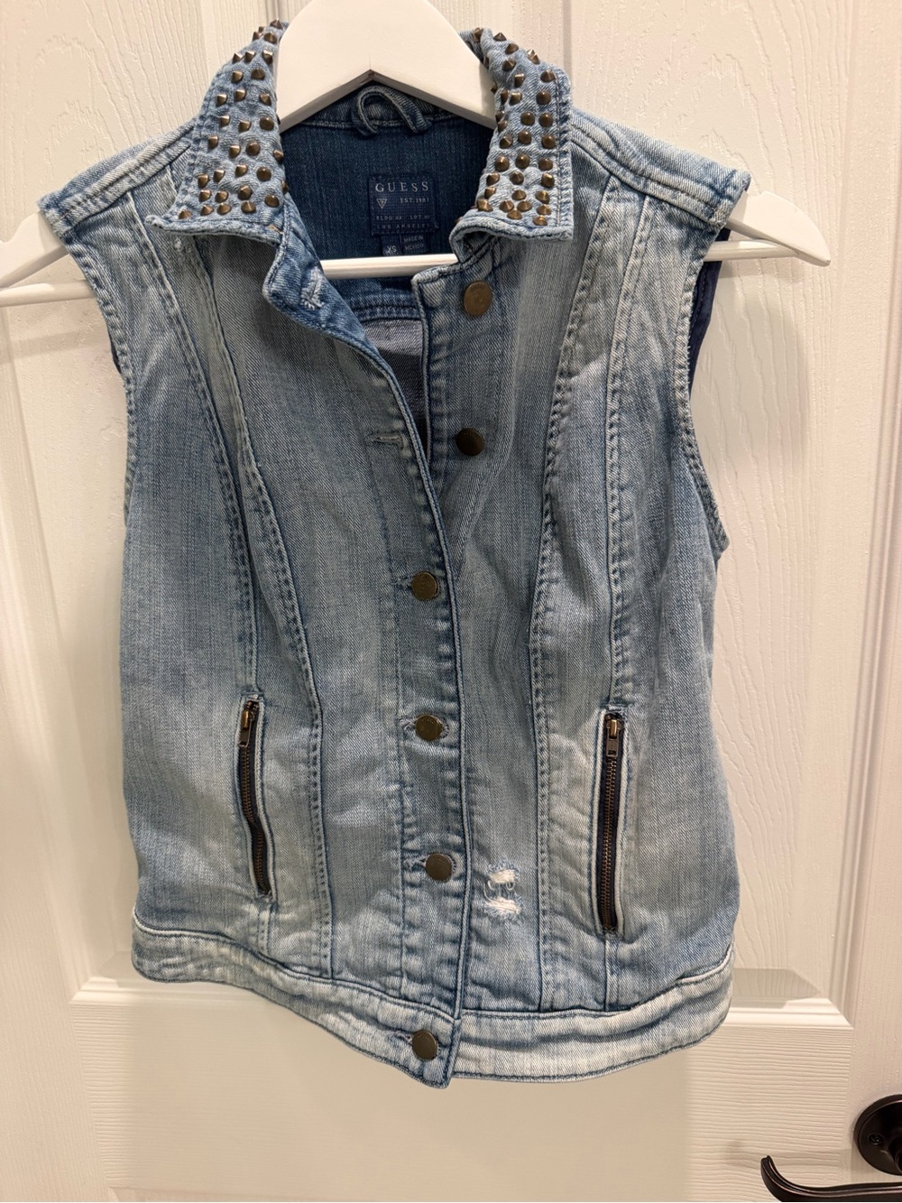 GUESS Studded Collar Denim Vest Light Wash Distressed Jean Jacket XS